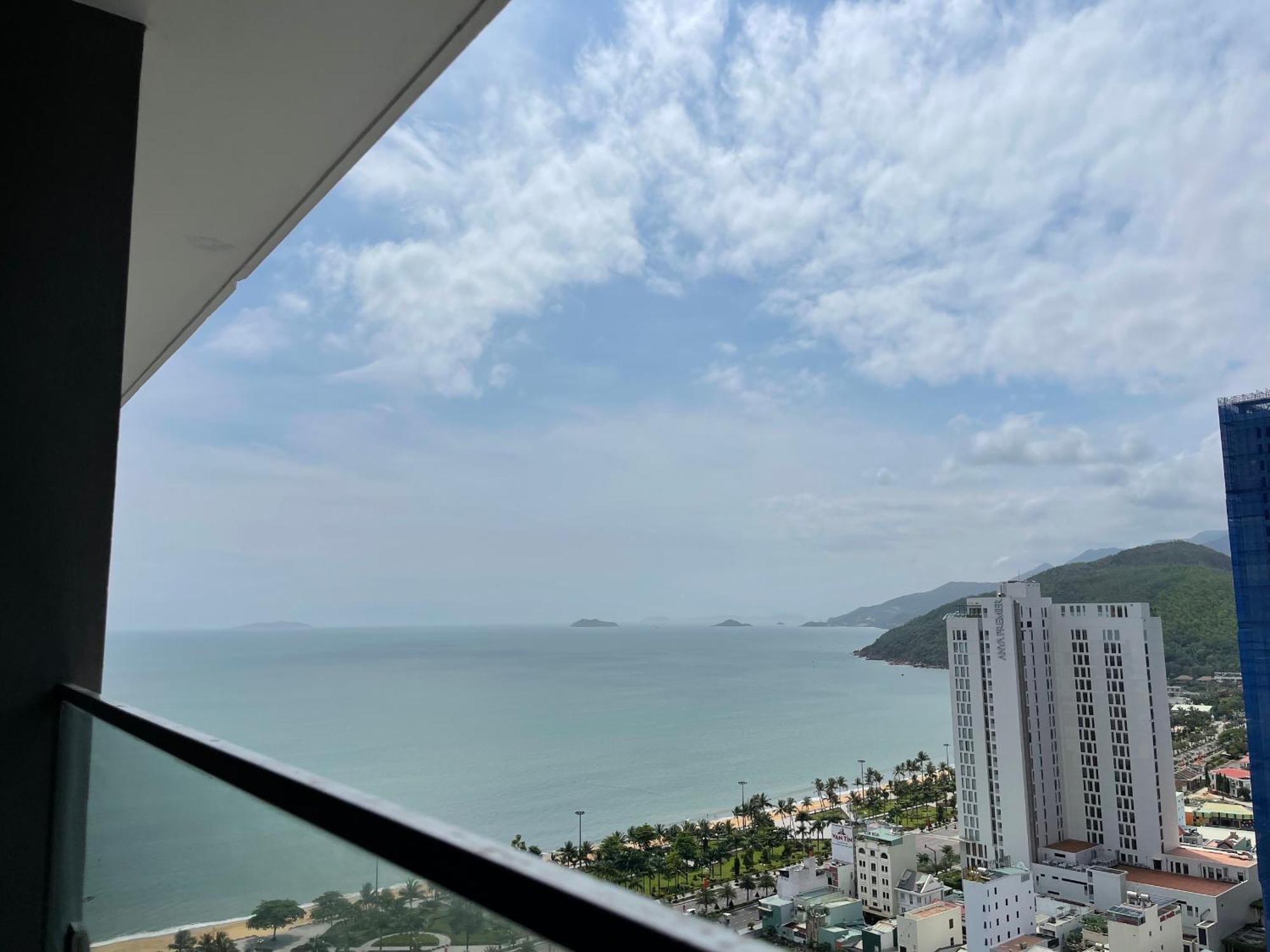 Flc Sea Tower Quy Nhon Seaview Condotel エクステリア 写真